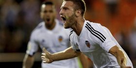 Gazetari gjerman do ta pagëzojë djalin Shkodran