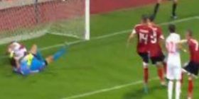 Serbët shënojnë gol, por gjyqtari e anulon