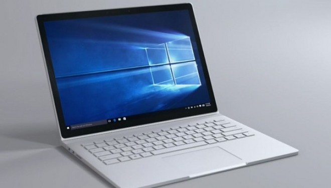Doli në treg laptopi i parë i Microsoft