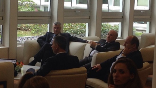 Delegacioni kosovar po e pret Lajmin e Mirë në UNESCO (FOTO)