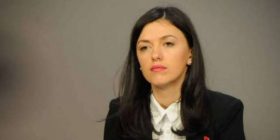 Albulena Haxhiu e quan dështak Hajredin Kuçin