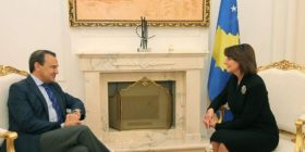 Jahjaga takon Conde’n: Anëtarësimi i Kosovës në KE i rëndësishëm