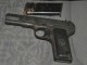 Pistoleta dhe biletat që iu gjetën Ballistit (FOTO)