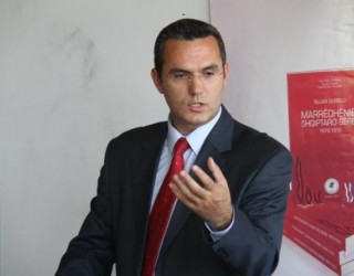 Dugolli, Çeku e Islamaj e shkarkuan rektorin Zejnullahu (Video)