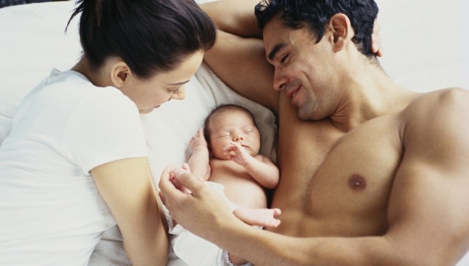 Përse kur bëhemi prindër shpesh seksi mungon…? (Foto)