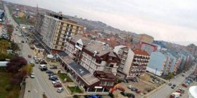 PDK: LDK me AAK-në po pasurohen nga ndërtimet pa leje