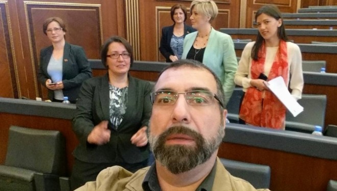 Kërcënohet me “prerje në fyt” deputeti Fisnik Ismaili