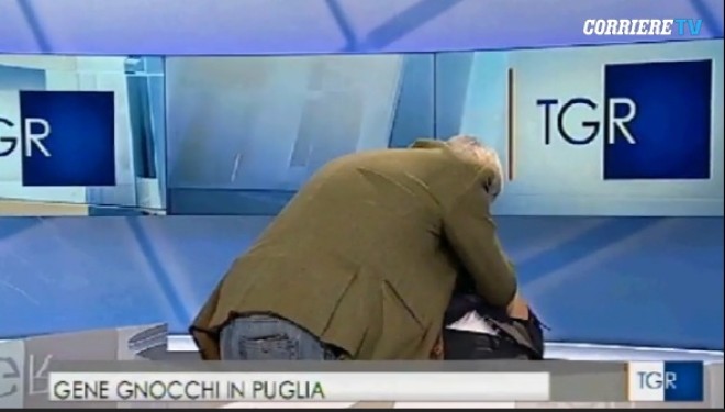 I ftuari i rras llapën “live” gazetares (Video)