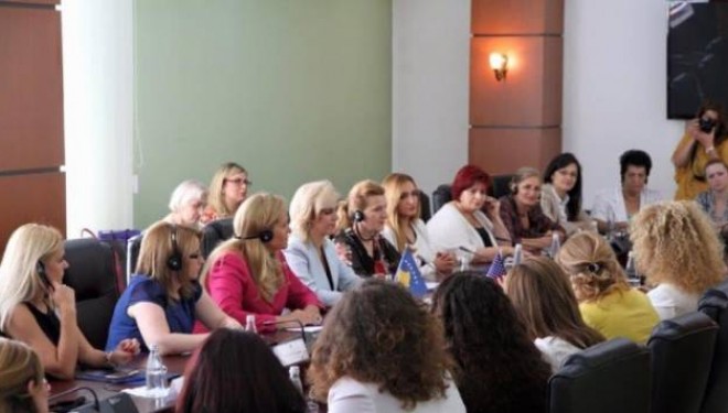 Gratë deputete: Zejnepe Bytyqi viktimë e dështimit të drejtësisë për t’i ofruar mbrojtje!