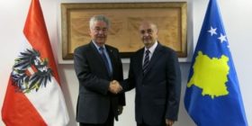 Fischer Mustafës: Keni shumë punë në rrugën europiane
