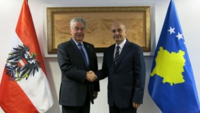 Fischer Mustafës: Keni shumë punë në rrugën europiane