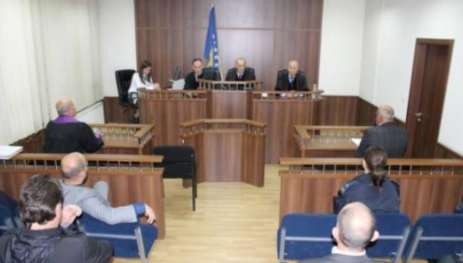 Gjykata liron nga akuza djalin e Isa Mustafës dhe pesë të akuzuarit tjerë