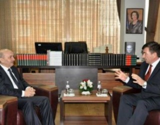 Qeveria kërkon rishikimin e vendimit për shkarkimin e Zejnullahut
