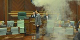 Sërish priten përplasje në Kuvend