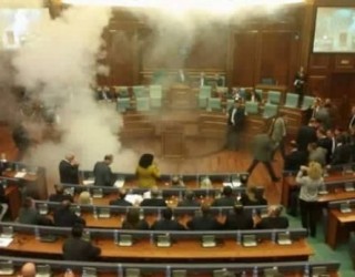 AAK: Presidentja nuk duhet t’i hedhë benzinë zjarrit