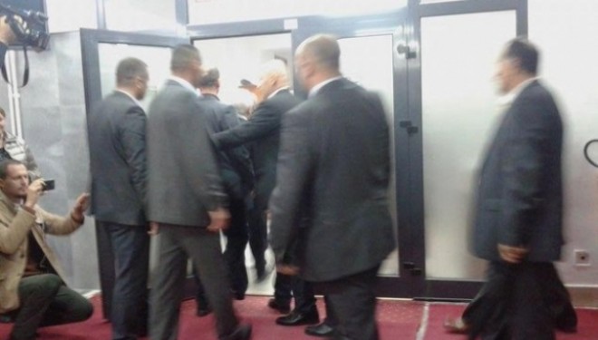 Seanca vazhdon në orën 20