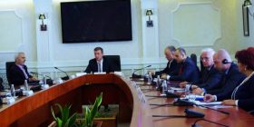 Kryesia e Kuvendit ju mbyll deren mediave!
