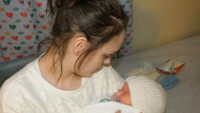 2-vjeçari i lindur pa tru thotë për herë të parë “mami” (Foto)