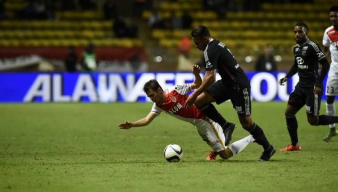 Monaco dhe Lyon ndahen në barazim
