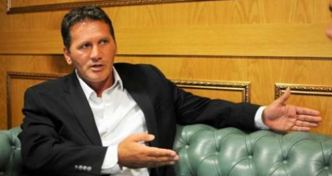 Osmani politikanëve: Mos jepni premtime, pagat rriten aq sa rritet GDP-ja