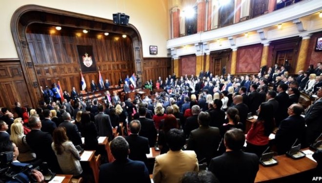 Opozita serbe propozon luftë nëse nuk largohet kushti për njohjen e Kosovës
