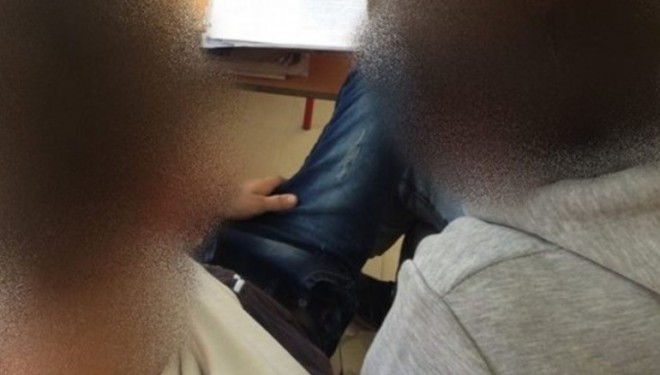 Nxënësit shqipëtarë shohin porno në orën e mësimit (Foto 18+)