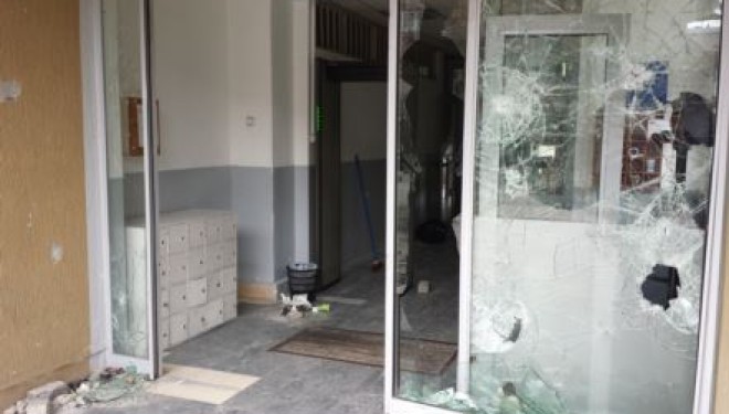 Prishtina gdhin me pasojat e protestave që eskaluan në dhunë