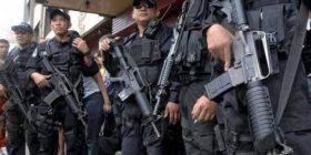 Policia: Në momentin që i takojmë do t’i arrestojmë Kurtin, Topallin e Haxhiun