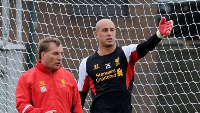 Pepe Reina tallet me shkarkimin e Brendan Rodgersit