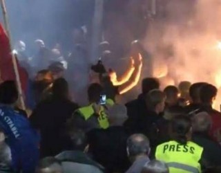 Opozita proruse i jep ultimatum Qeverise se Djukanovic!