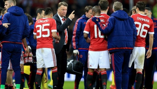 Sot “Derbi i Mançesterit”, Van Gaal: Është për jetë a vdekje