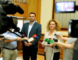 Opozita: Veseli deshi ta nxisë konfliktin mes deputetëve