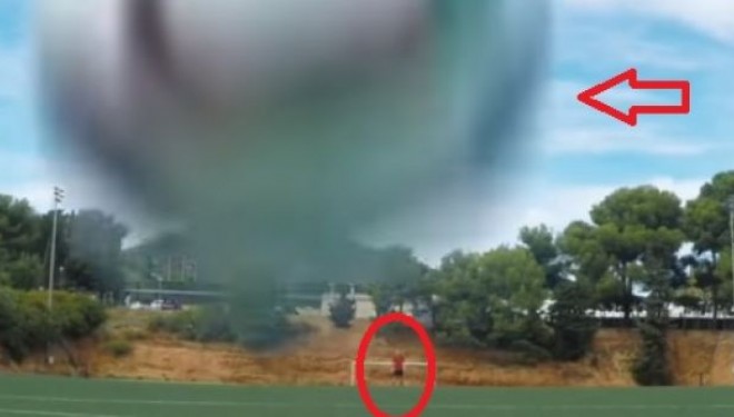 Messi, a je normal? (VIDEO)