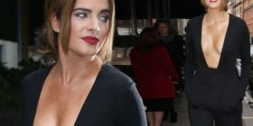 Dekolteja më “hot” që keni parë deri më sot (Foto)