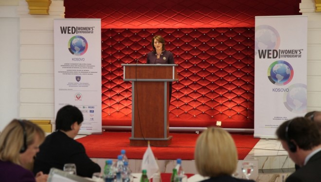 Jahjaga: Në Kosovë gratë përballen me shumë barriera