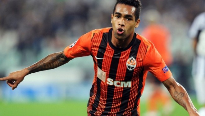 Alex Texeira e zëvendëson Costën te Chelsea