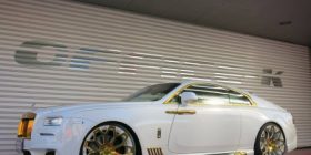 Rolls-Royce Wraith me disa pjesë nga ari (Foto)