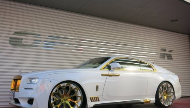 Rolls-Royce Wraith me disa pjesë nga ari (Foto)