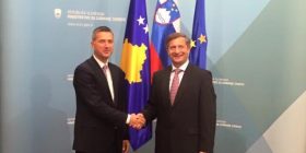 Sllovenia mbështet heqjen e vizave për qytetarët e Kosovës