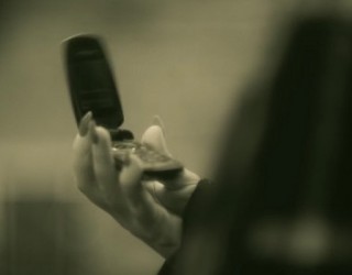 Samsung frymëzohet nga Adele, do të krijojë telefona me kapakë (Foto)