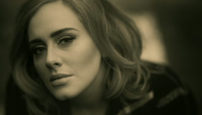 Adele shet 1 milion kopje për një javë