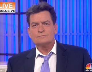 Ish e dashura e Charlie Sheen: Ai është një monstër, s’më tregoi kurrë që ishte me AIDS