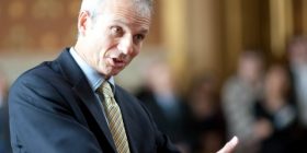 Lidington: Serbia duhet të ketë marrëdhënie të mira me Kosovën