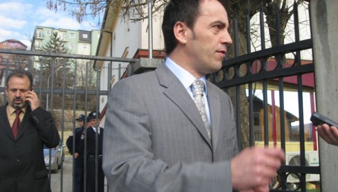 Për shkak të terminit për vizë , dështon seanca e parë e “Rasti Tolaj”