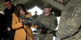 Jahjaga: FSK shumë shpejt do të jetë Forcë e Armatosur (Foto)