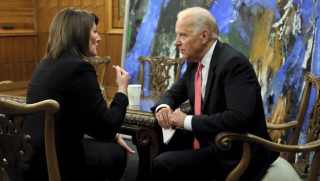 Presidentja Jahjaga takon Joe Bidenin, ia mban dorën (Foto)