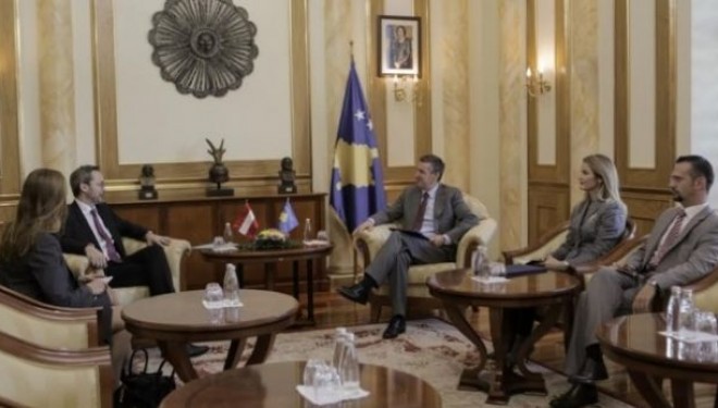 Veseli kërkoi nga Austria përkrahje politike e ekonomike