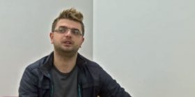 Kika dëshiron të bëjë seks me Hashim Thaçin (Video)