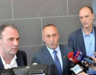Opozita mblidhet, koordinohen për seancë