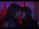Aktorja që u puth me Kardashian, tregon asetet e saj seksi (Foto)